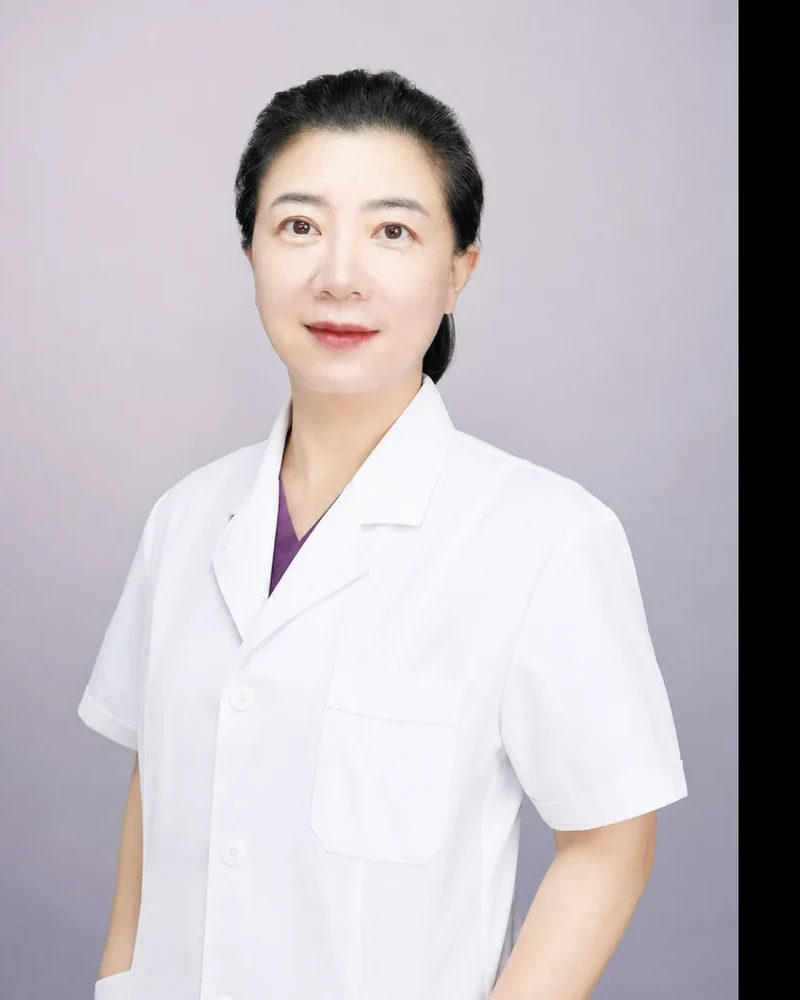 苏丽君中医主任形象照